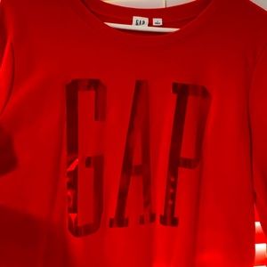 GAP sweatshirt